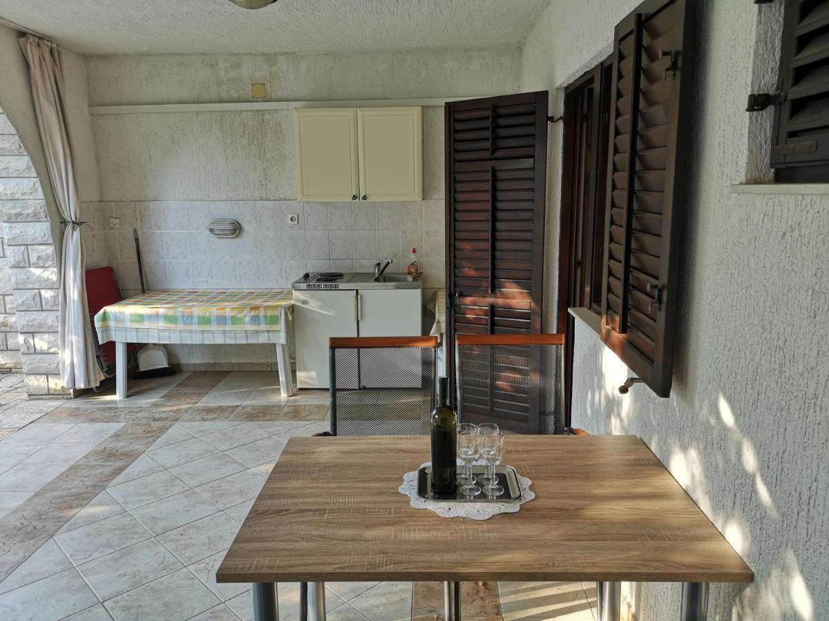 Villa Nina Seline ภายนอก รูปภาพ