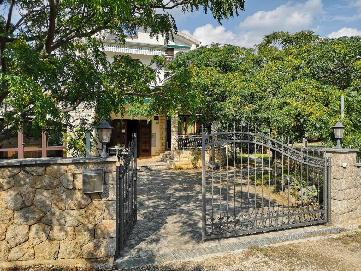 Villa Nina Seline ภายนอก รูปภาพ