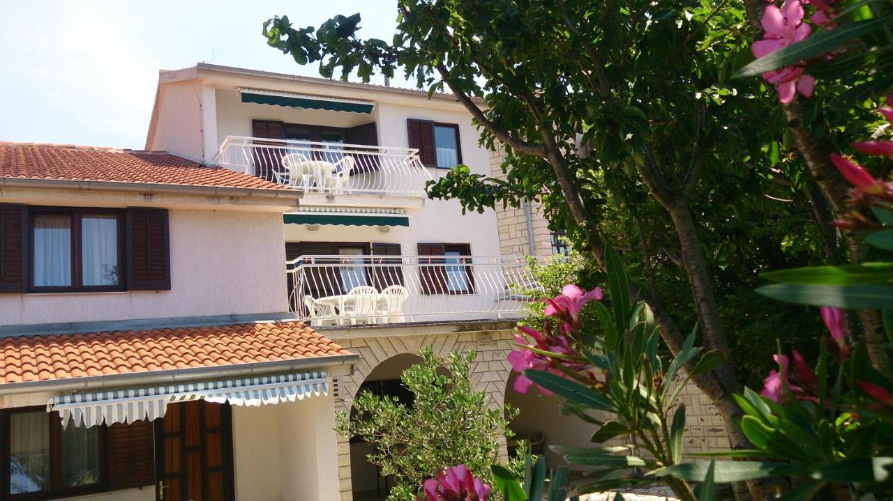 Villa Nina Seline ภายนอก รูปภาพ
